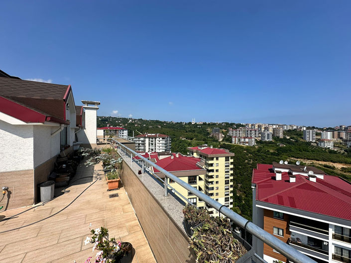 Image No.32-6 Bed Apartment for sale
