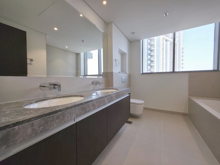 Image No.11-3 Bed Apartment for sale