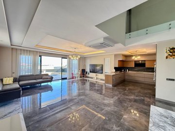 Interior 2