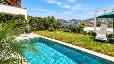 Exterior 5