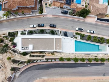 Exterior 8