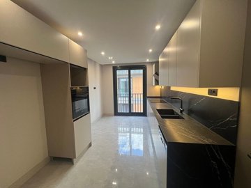 Interior 2