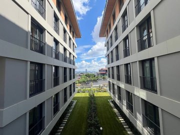 Exterior 8