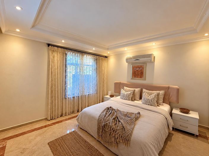 Image No.54-4 Bed House/Villa for sale