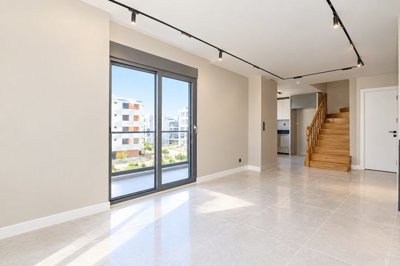 Interior 2