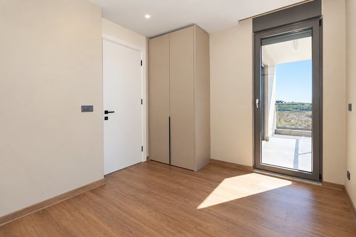 Image No.15-1 Bed Apartment for sale