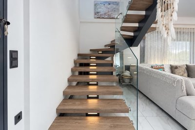 Interior 6