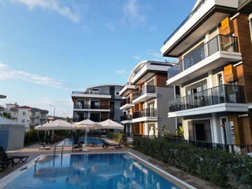 Exterior 3