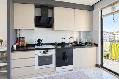 Interior 4