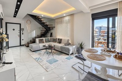 Interior 2