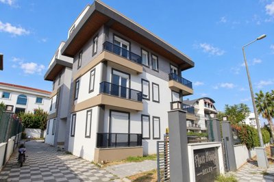 Exterior 4