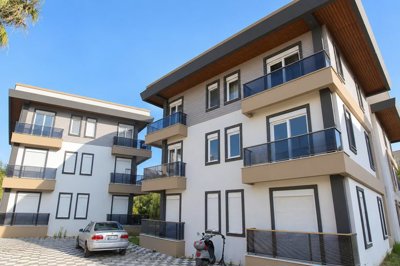 Exterior 6