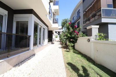 Exterior 10