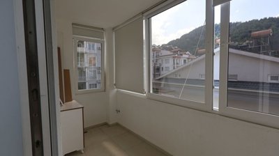 Interior 11