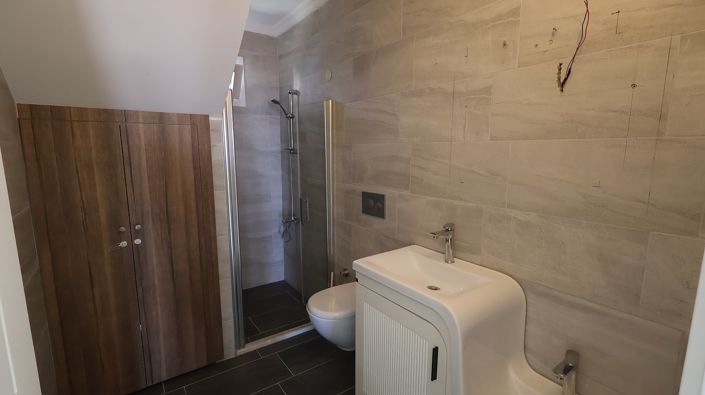 Image No.16-4 Bed Apartment for sale