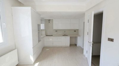 Interior 4