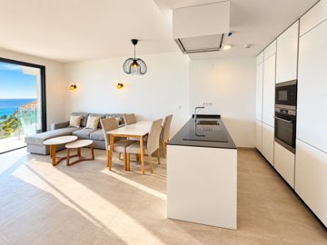 Interior 5