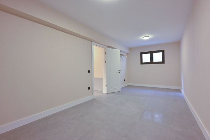 Image No.31-5 Bed House/Villa for sale