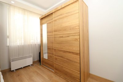 Interior 6