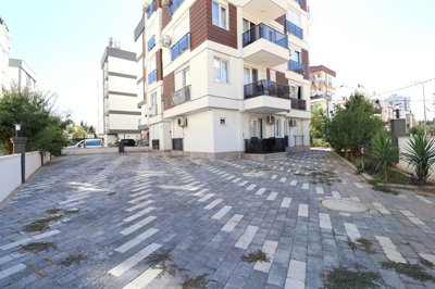 Exterior 5