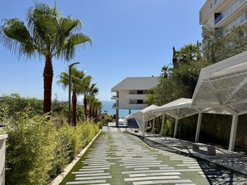 Exterior 2