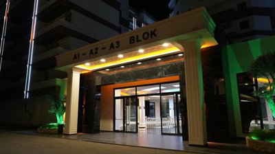 Exterior 9