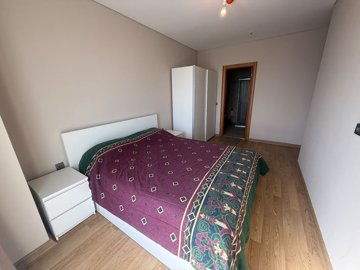 Interior 6