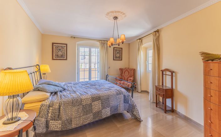 Image No.32-9 Bed House/Villa for sale
