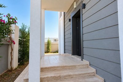 Exterior 12