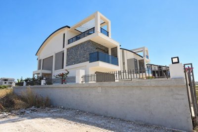 Exterior 5