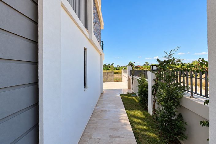 Image No.9-5 Bed House/Villa for sale