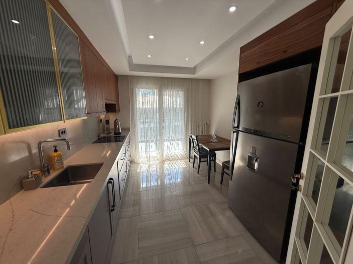 Image No.14-3 Bed Apartment for sale