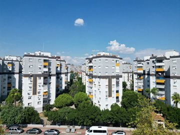 Exterior 5