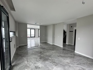 Interior 2