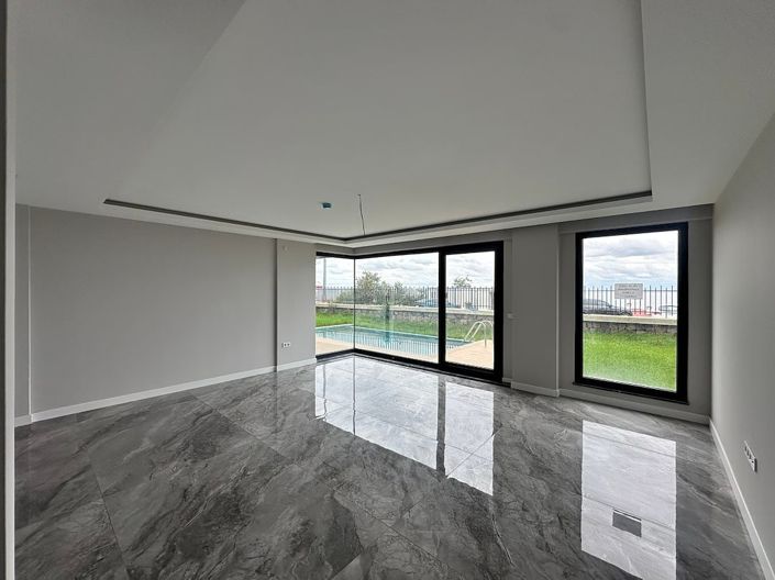 Image No.13-5 Bed House/Villa for sale