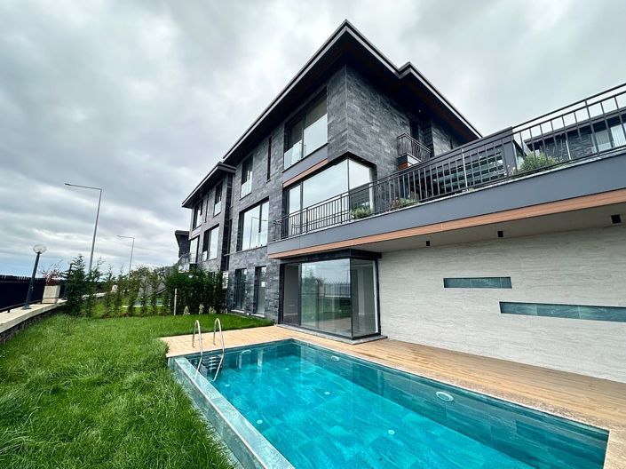 Image No.3-5 Bed House/Villa for sale