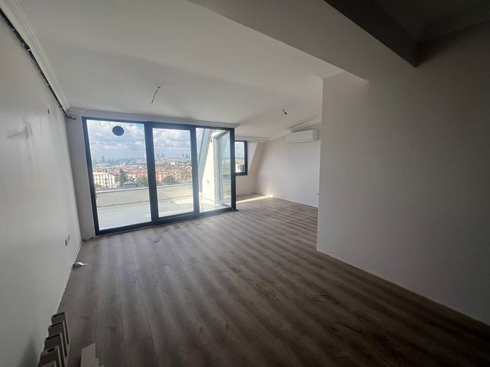 Image No.7-5 Bed Apartment for sale