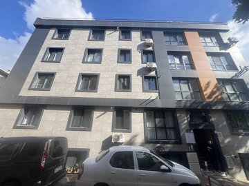 Exterior 3