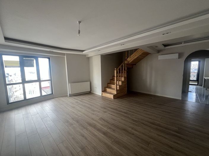 Image No.5-4 Bed Apartment for sale