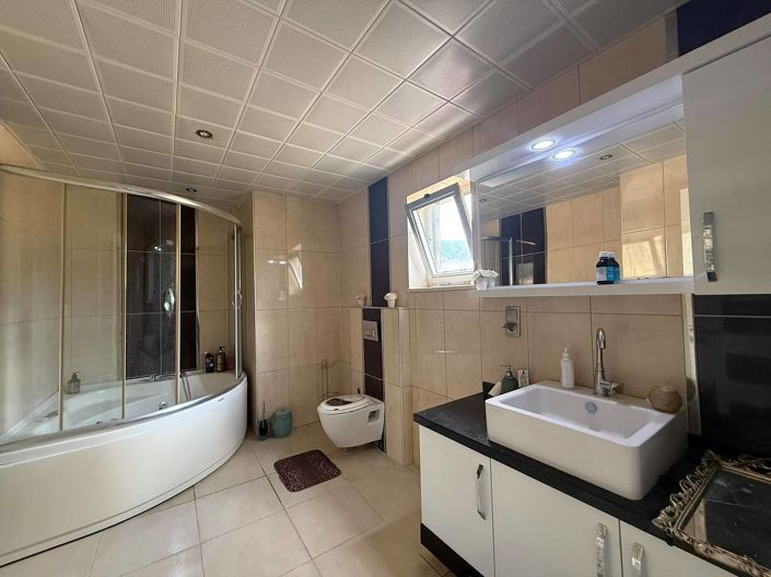 Image No.26-4 Bed House/Villa for sale