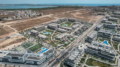 Exterior 4
