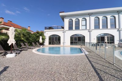 Exterior 14