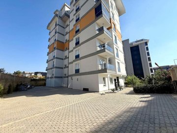 Exterior 8