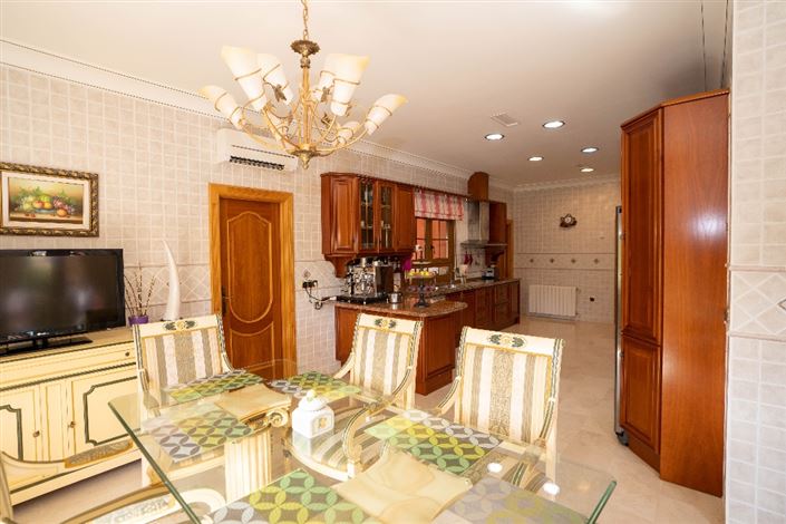 Image No.43-7 Bed Villa for sale