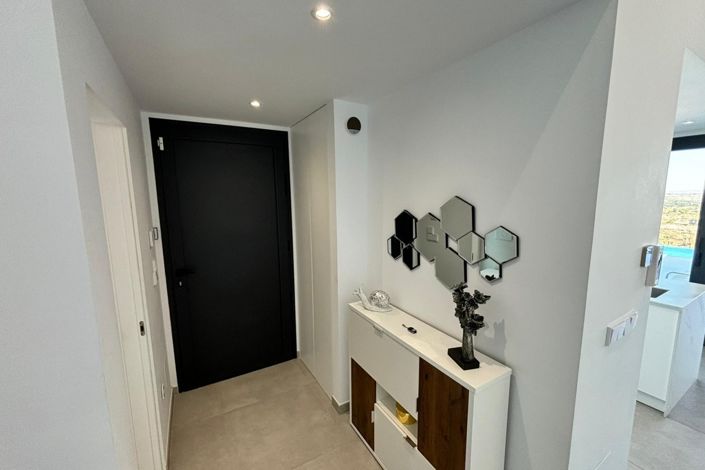 Image No.10-3 Bed Villa for sale