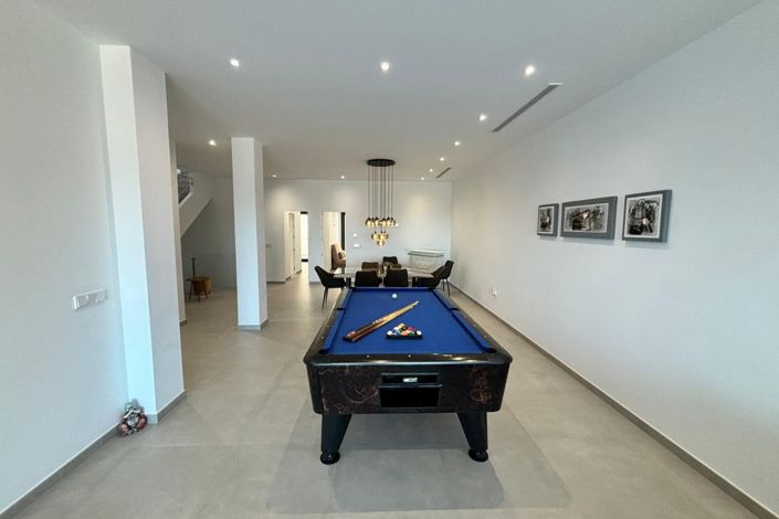 Image No.31-3 Bed Villa for sale