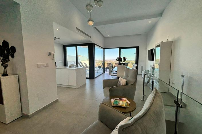 Image No.5-3 Bed Villa for sale