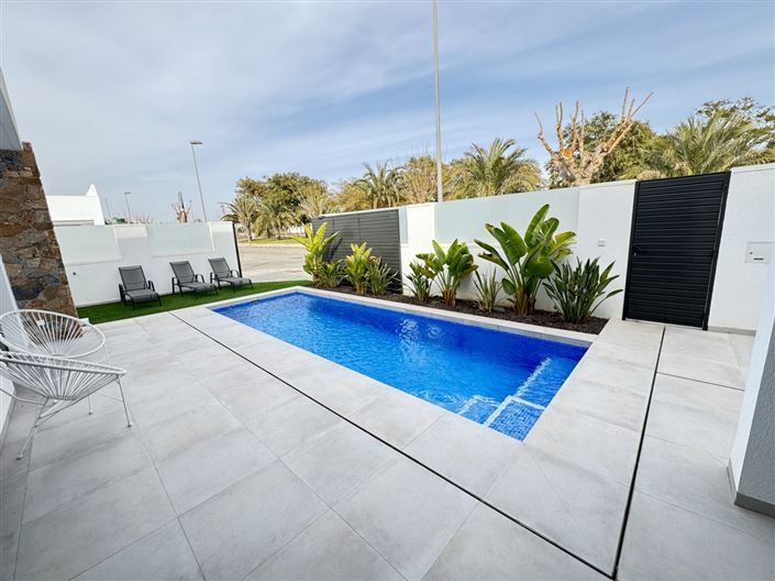 Image No.17-3 Bed Villa for sale