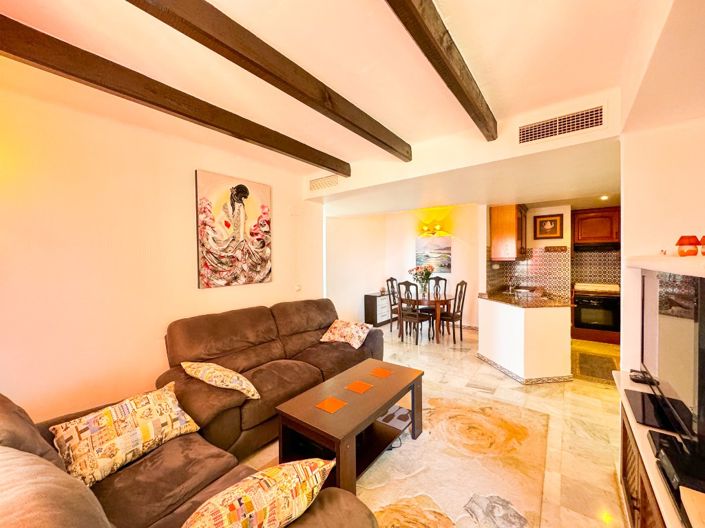 Image No.8-3 Bed Apartment for sale