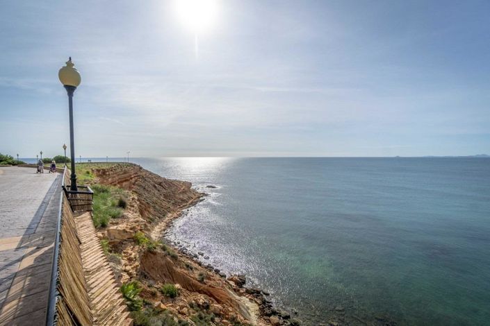 Image No.29-3 Bed Apartment for sale